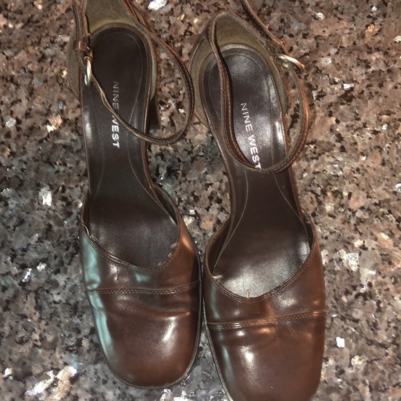 Nine West Ankle Tied Heels - Picture 3 of 9